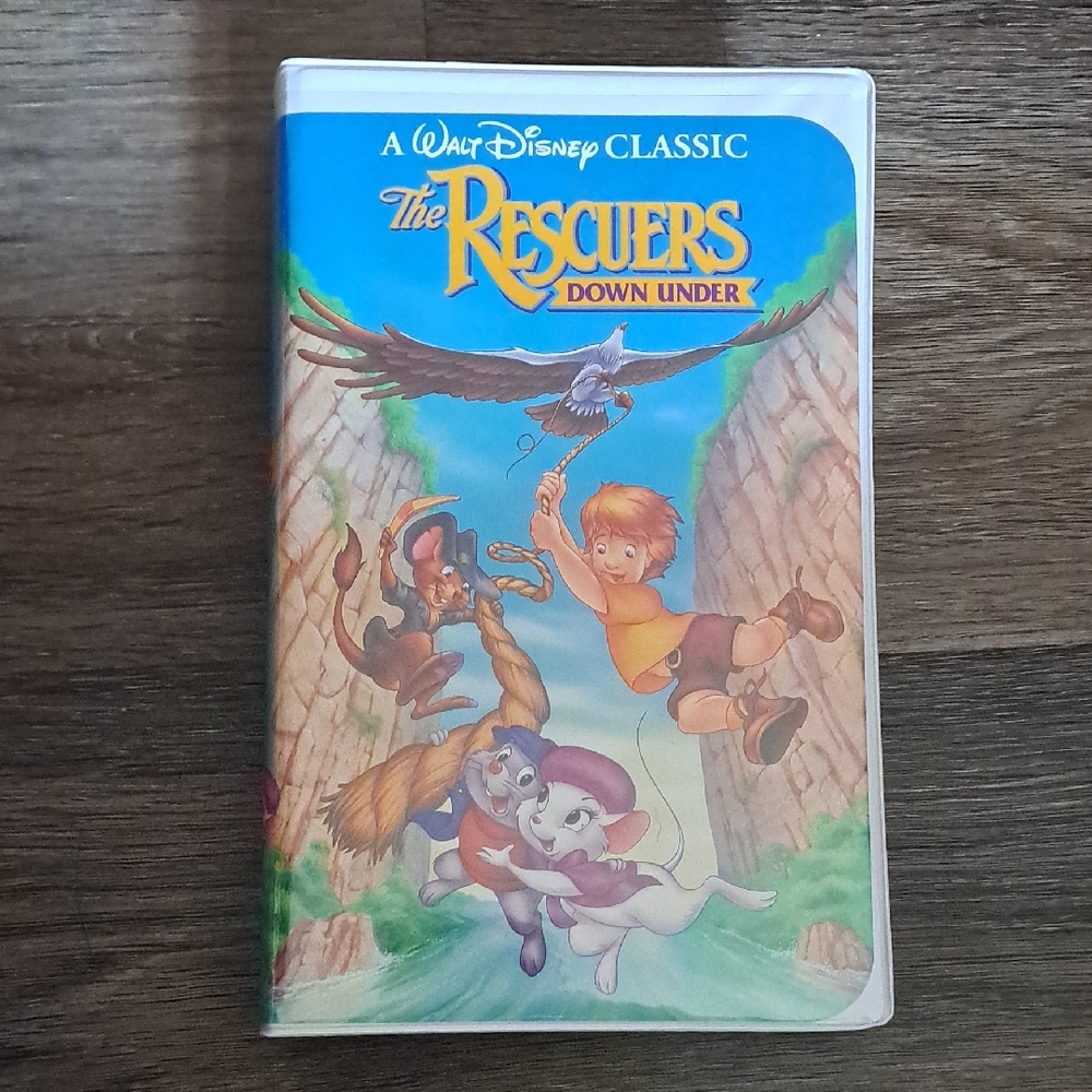 Disney The Rescuers Down Under VHS